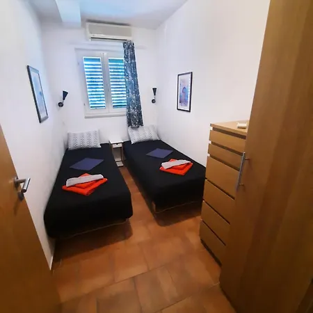 Panorama Apartment *